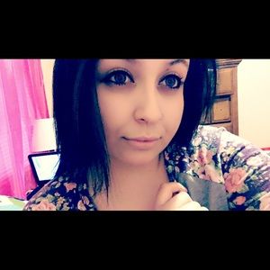 Meet your Posher, Samantha